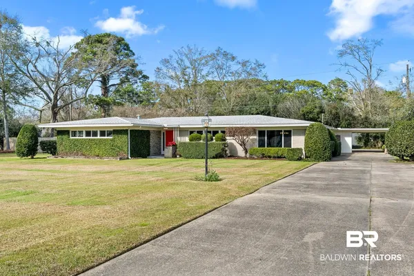 $548,750 | 410 West Verbena Avenue, Foley, AL 36535
