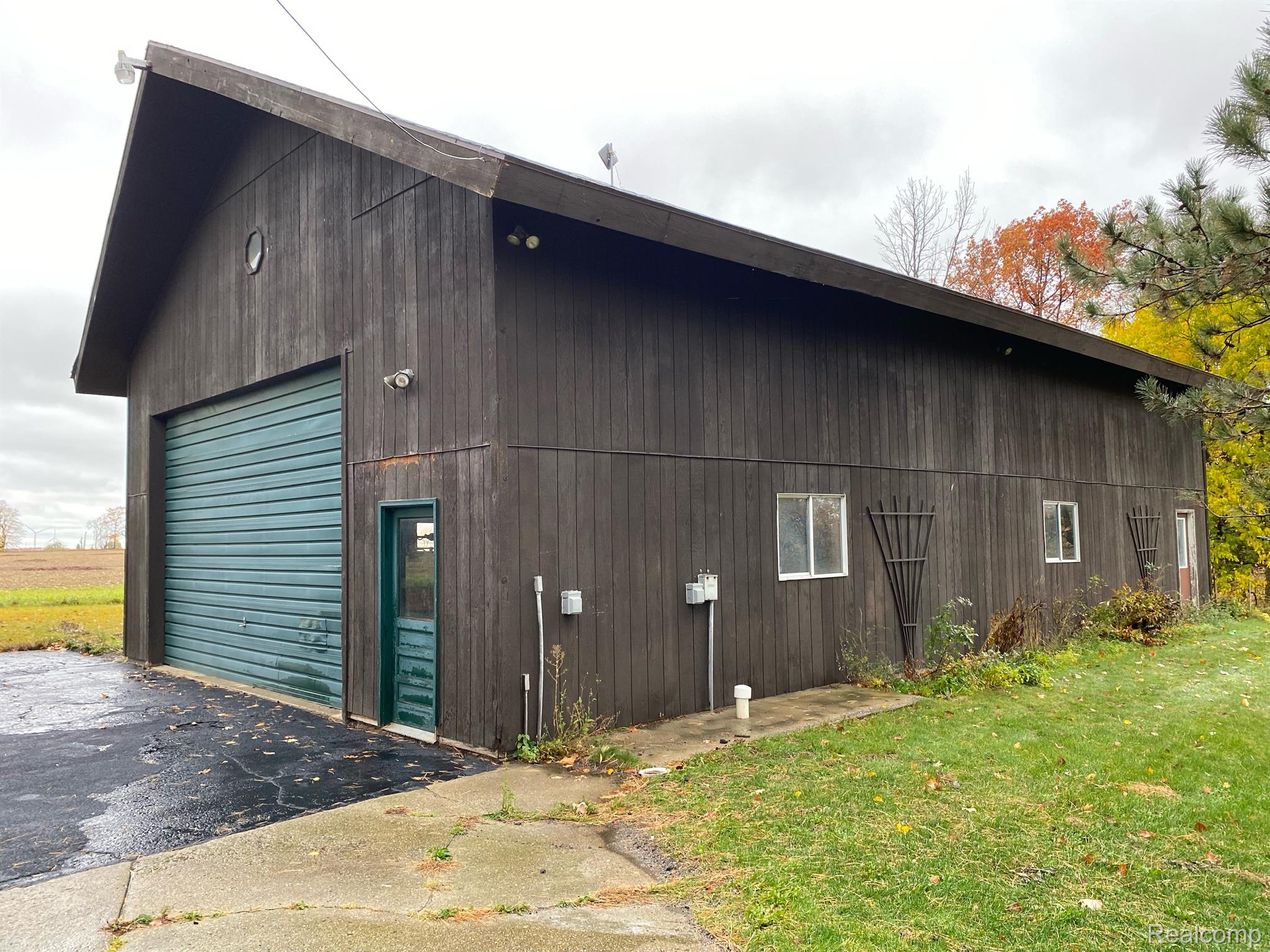 5128 West Deckerville Road Fairgrove, MI 48733 - Photo 3 of 22 Gallery Image 3