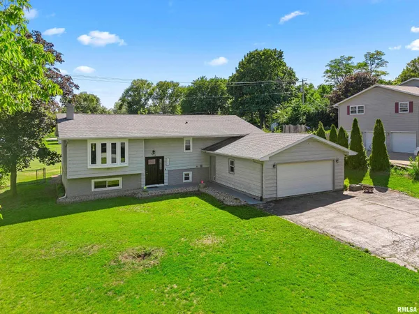$224,000 | 5310 East Lawrence Avenue, Chillicothe, IL 61523