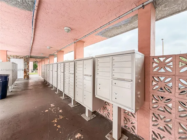 $160,000 | 19761 Southwest 114th Avenue, Unit 338, Miami, FL 33157