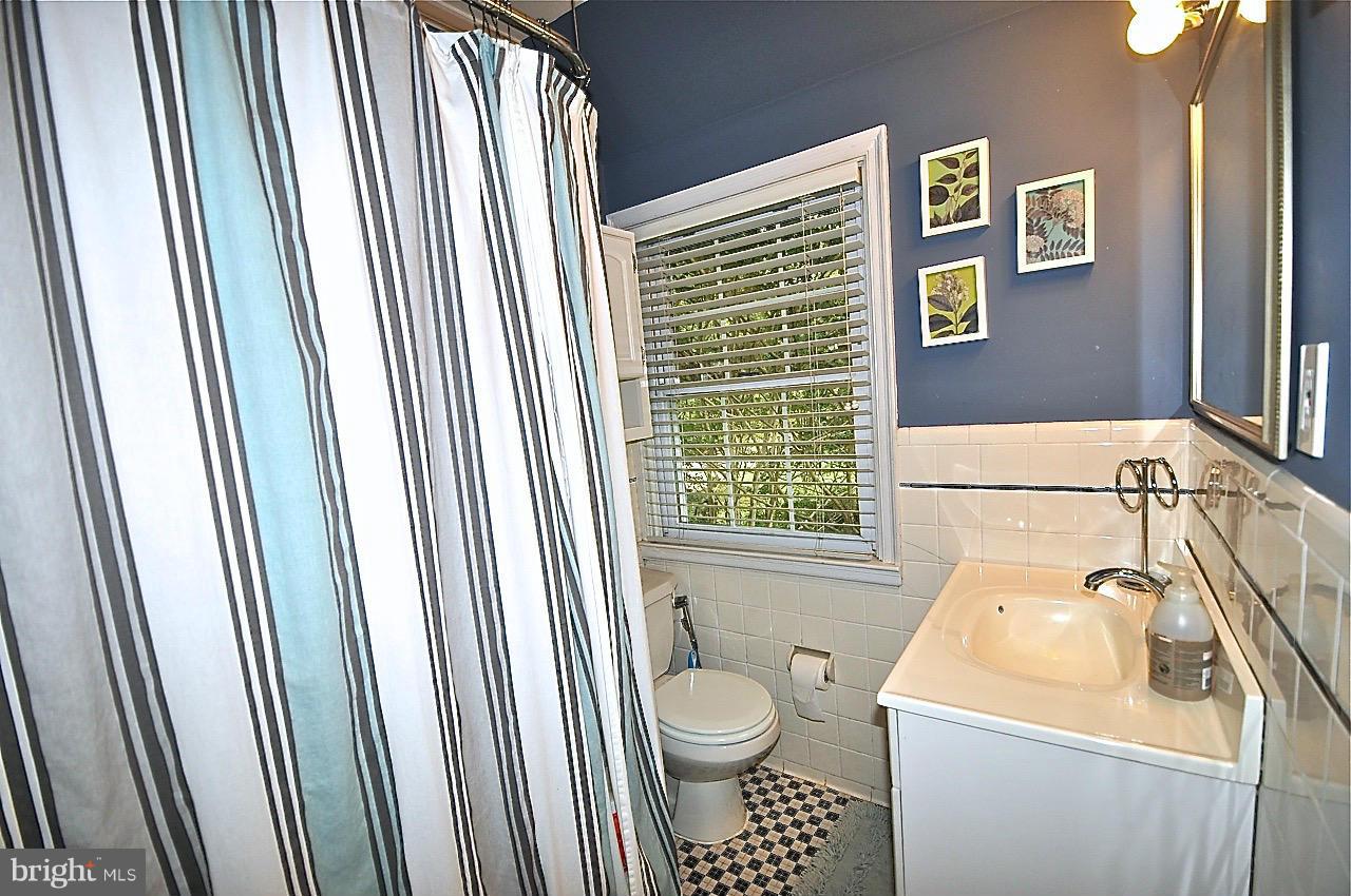 326 Broadmoor Road Baltimore, MD 21212 - Photo 16 of 26 Bath