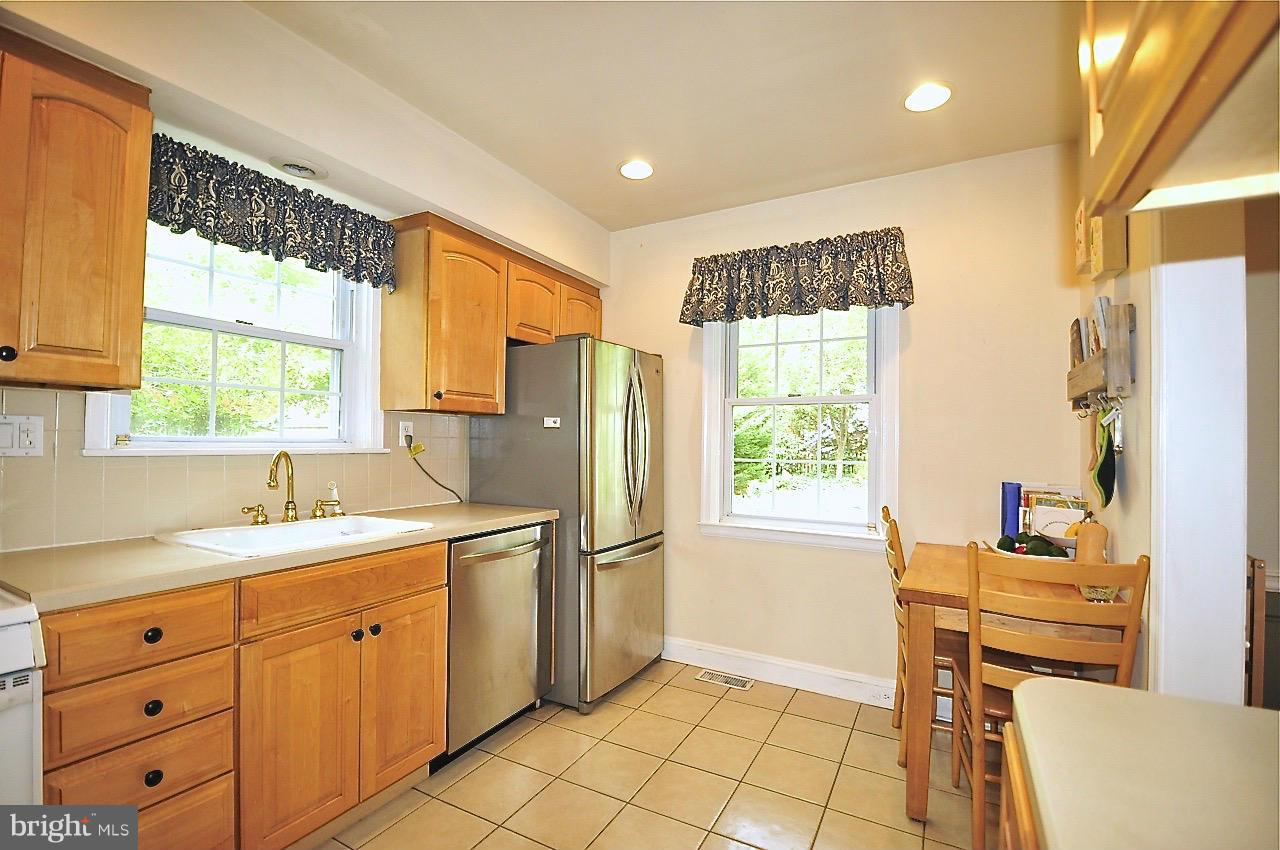 326 Broadmoor Road Baltimore, MD 21212 - Photo 9 of 26 Kitchen