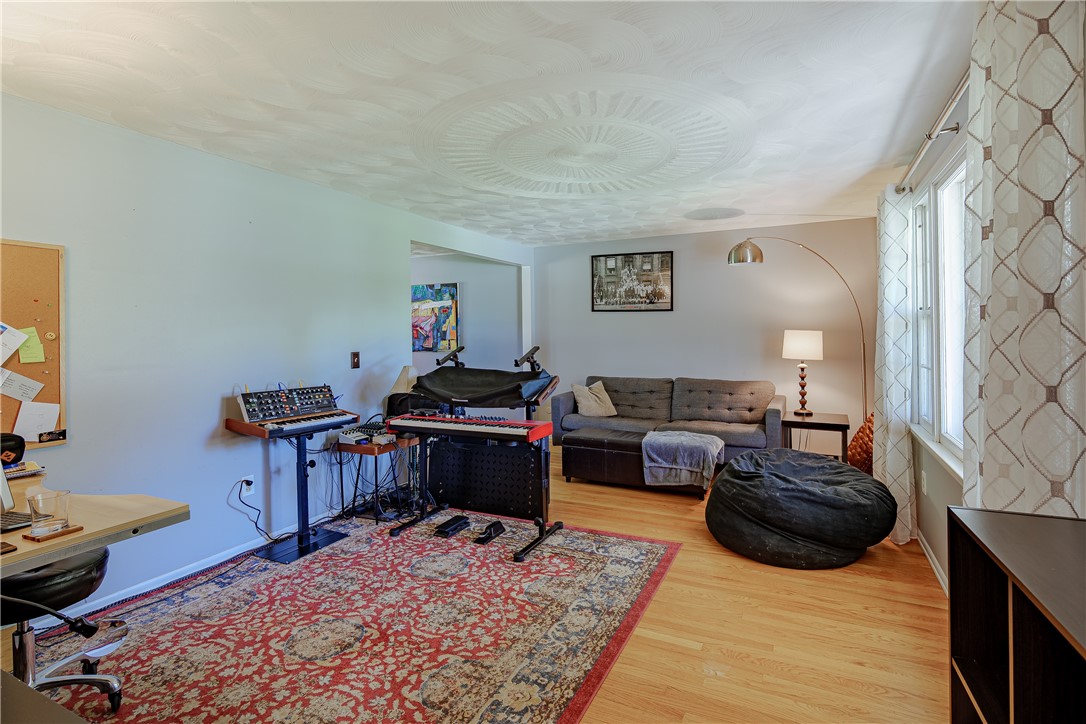 96 Havenshire Road Rochester, NY 14625 - Photo 6 of 37 Gallery Image 6
