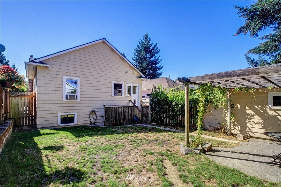 542 North 80th Street Seattle, WA 98103 - Photo 16 of 18 Gallery Image 16