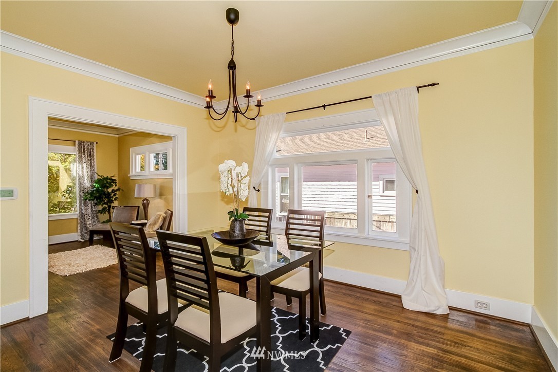 542 North 80th Street Seattle, WA 98103 - Photo 5 of 18 Gallery Image 5