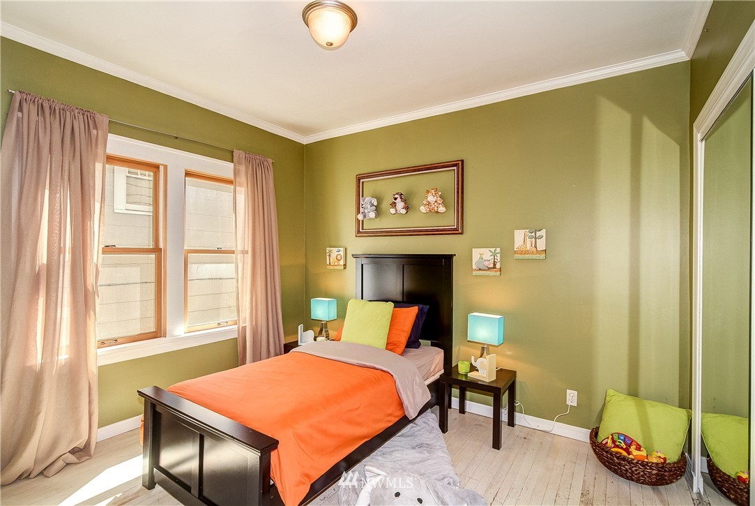 542 North 80th Street Seattle, WA 98103 - Photo 10 of 18 Gallery Image 10