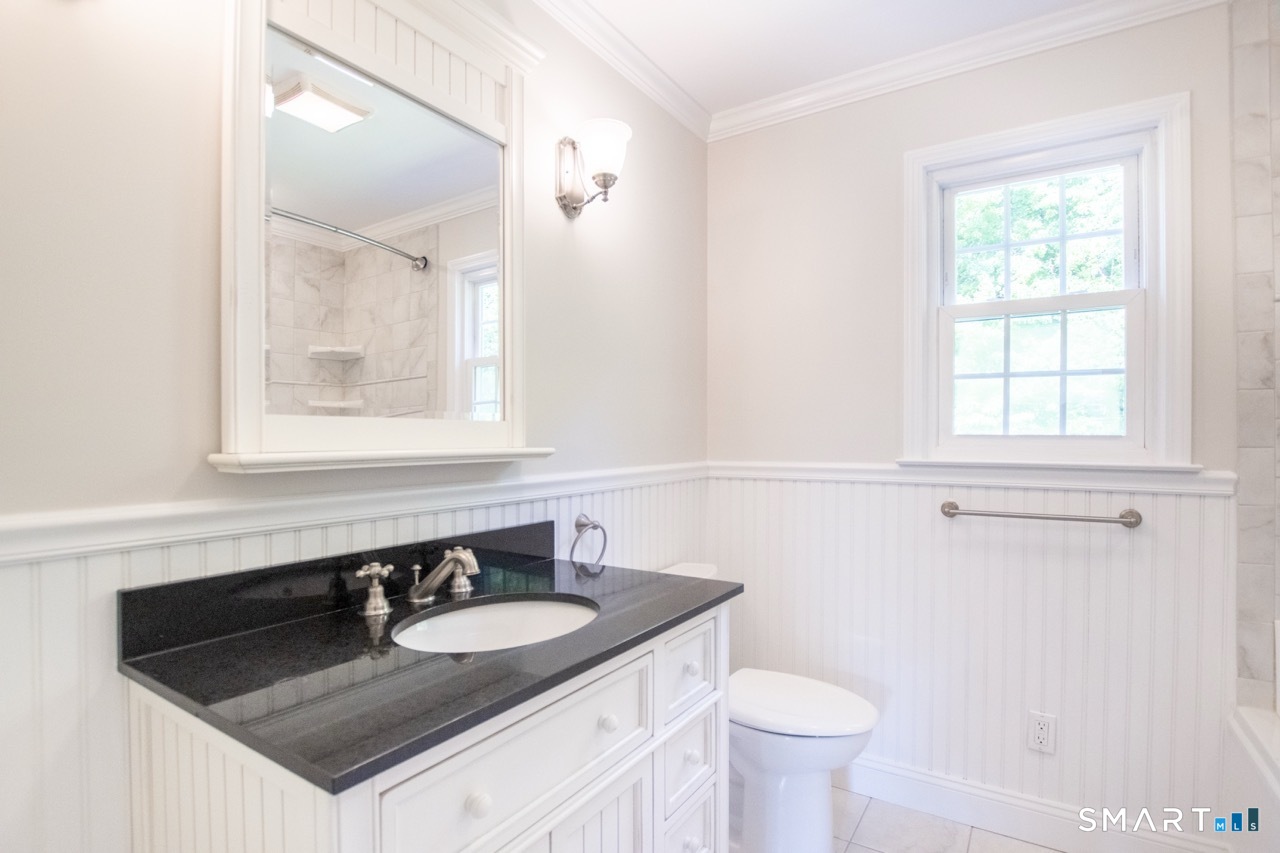 37 Vintage Road Trumbull, CT 06611 - Photo 31 of 39