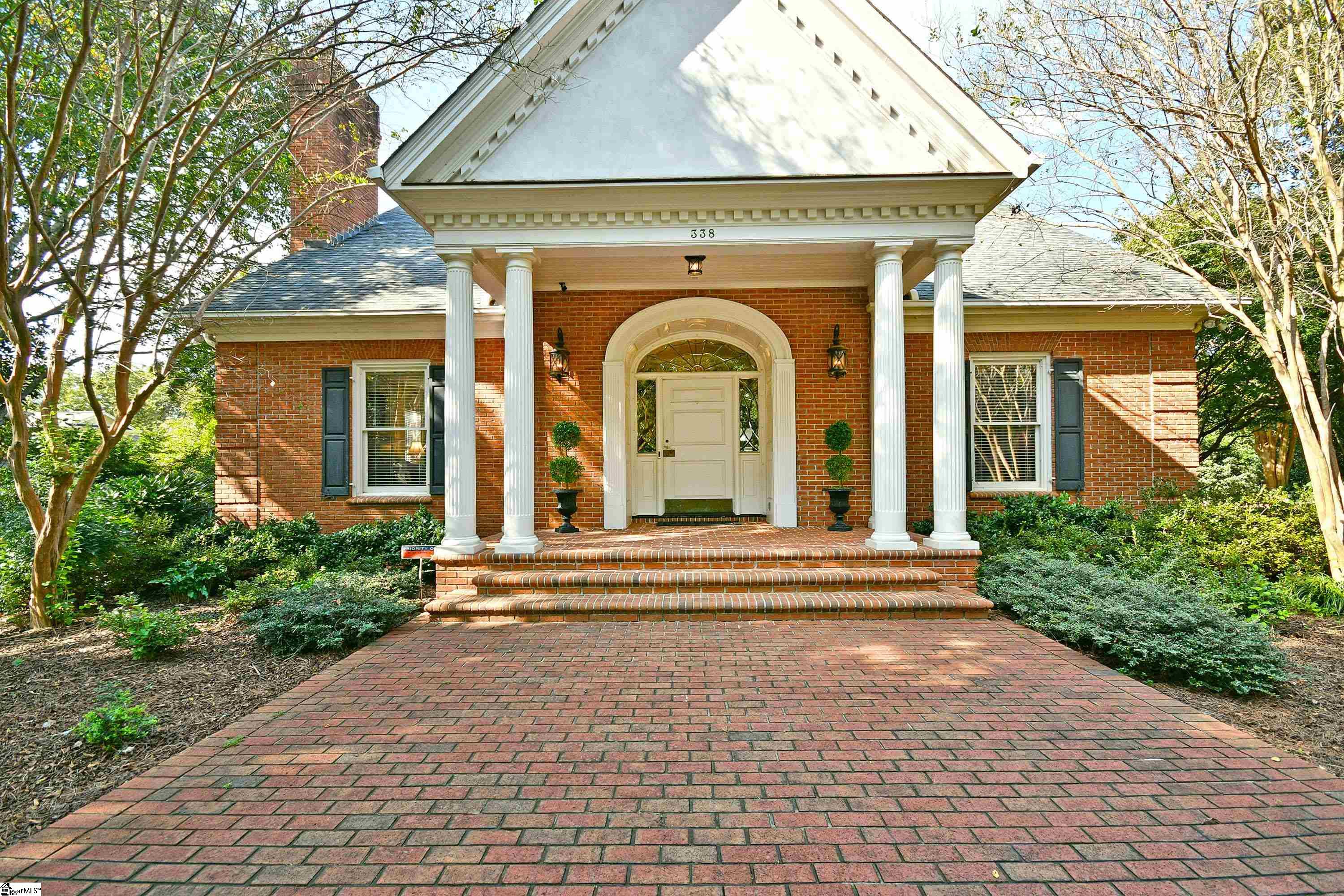 338 East Parkins Mill Road Greenville, SC 29607 - Photo 4 of 36