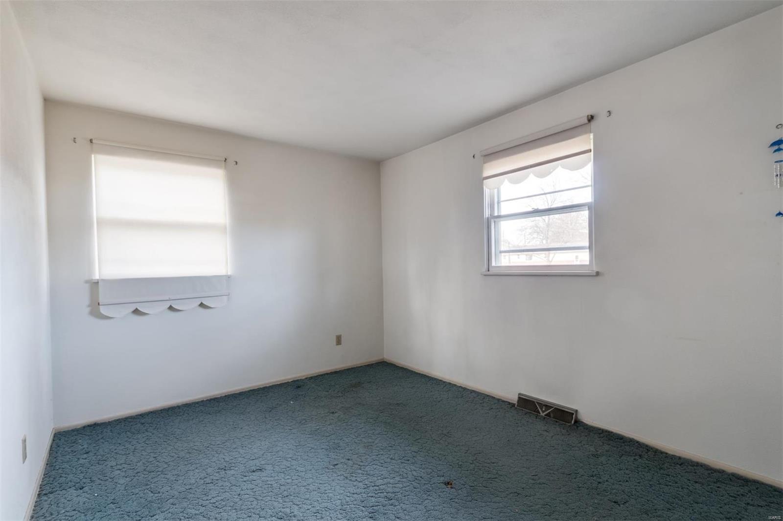 705 Sunset Lane Waterloo, IL 62298 - Photo 14 of 27 Gallery Image 14