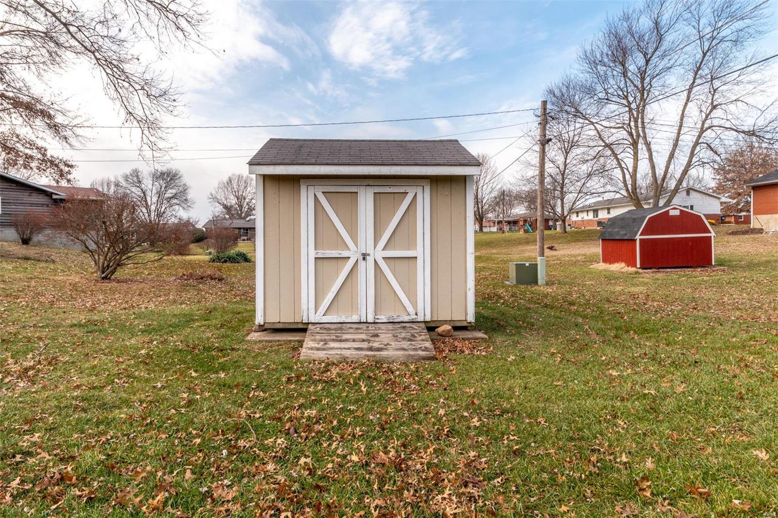 705 Sunset Lane Waterloo, IL 62298 - Photo 24 of 27 Gallery Image 24