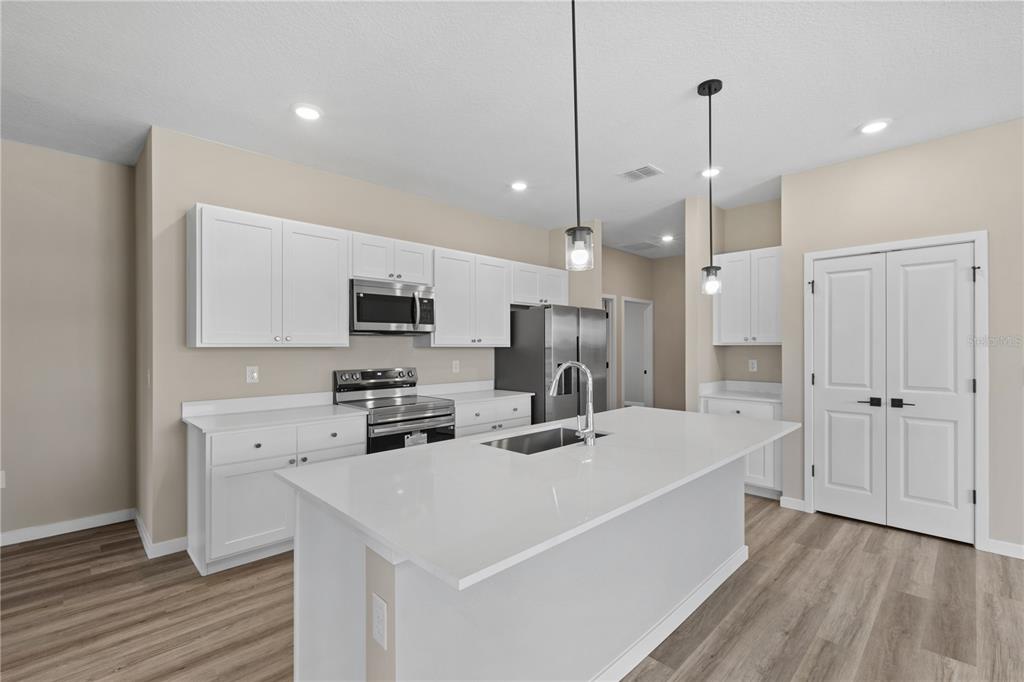 4473 Northwest 37th St Road Ocala, FL 34475 - Photo 3 of 14