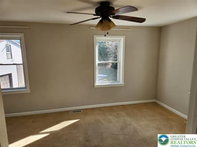 $1,700 | 5543 Highway 873, Schnecksville, PA 18078