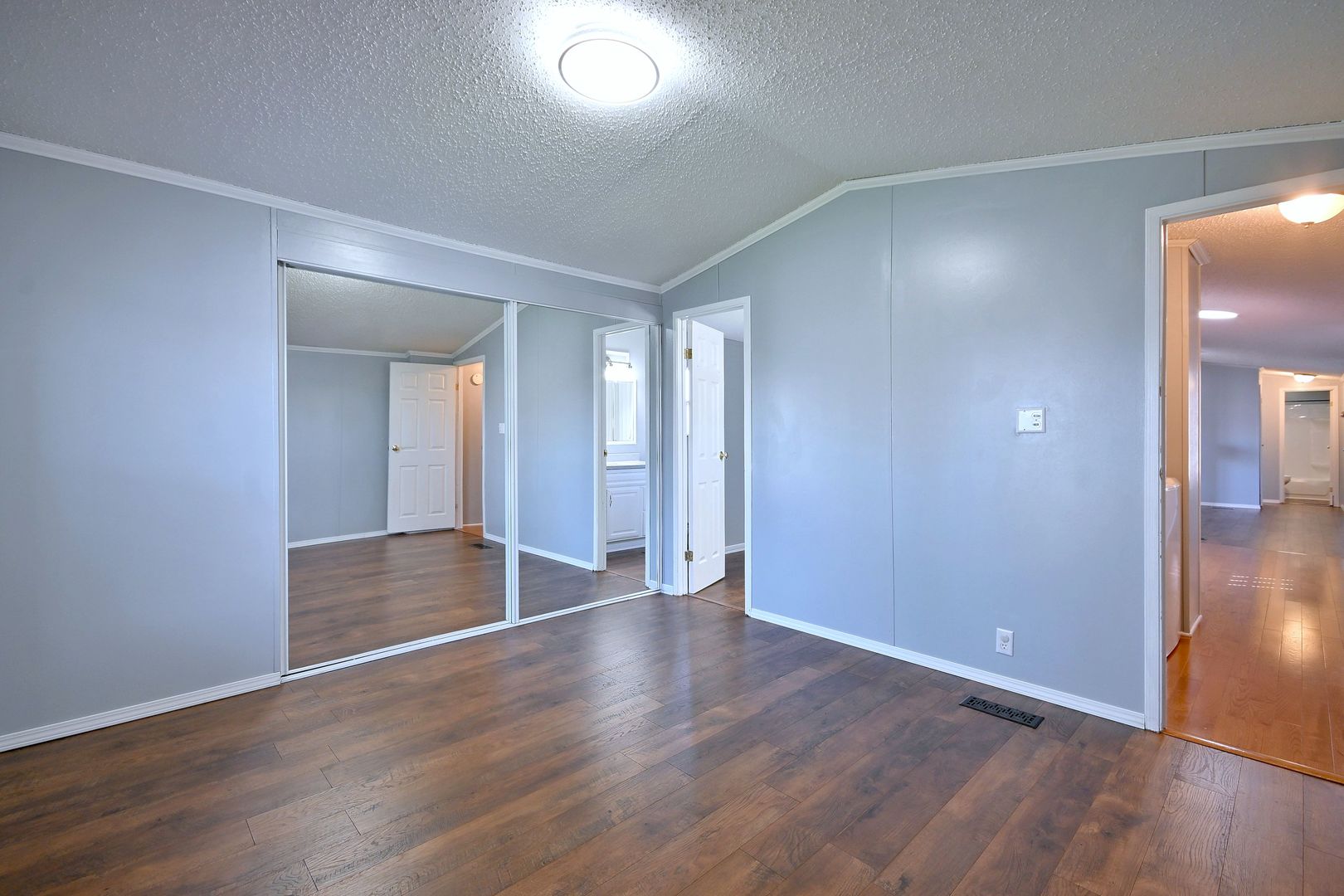 104 9th Avenue Bartlett, IL 60103 - Photo 14 of 34