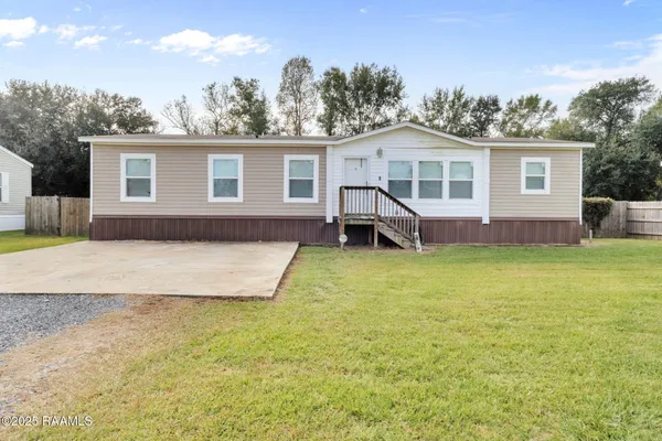 $185,000 | 151 Bobby Gene Drive, Scott, LA 70583