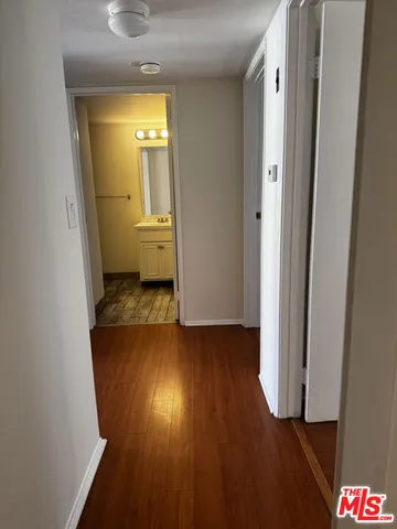 $2,600 | 221 North New Hampshire Avenue, Unit 3B, Los Angeles, CA 90004