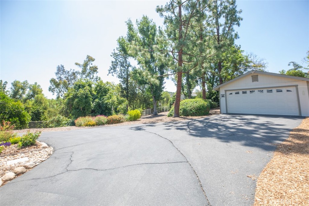 1566 Heather Lane Riverside, CA 92504 - Photo 40 of 61