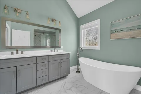 $1,285,000 | 4 Kelsey Eden Way, Cumberland, RI 02864