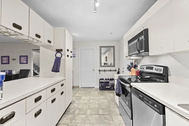 $299,900 | 96 Old Colony Avenue, Unit 112, Taunton, MA 02718