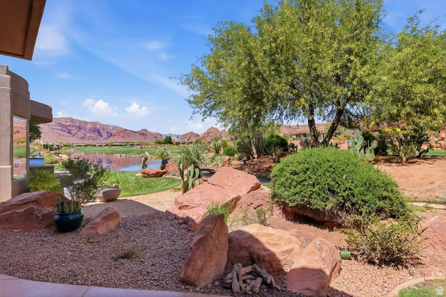2410 West Entrada Trail, Unit 4 St. George, UT 84770 - Photo 45 of 47