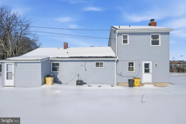 $1,900 | 5605 Shelbourne Road, Unit B, Baltimore, MD 21227