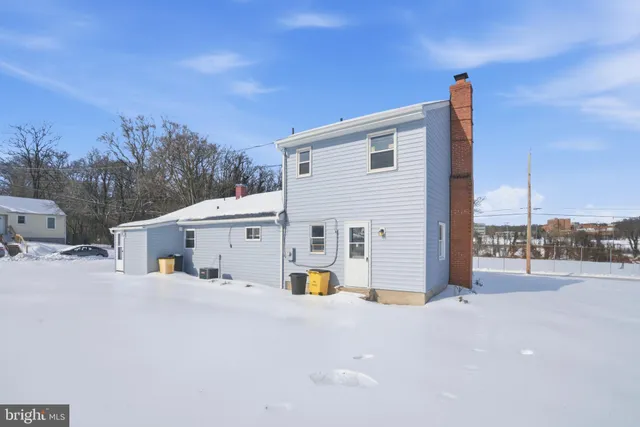 $1,900 | 5605 Shelbourne Road, Unit B, Baltimore, MD 21227