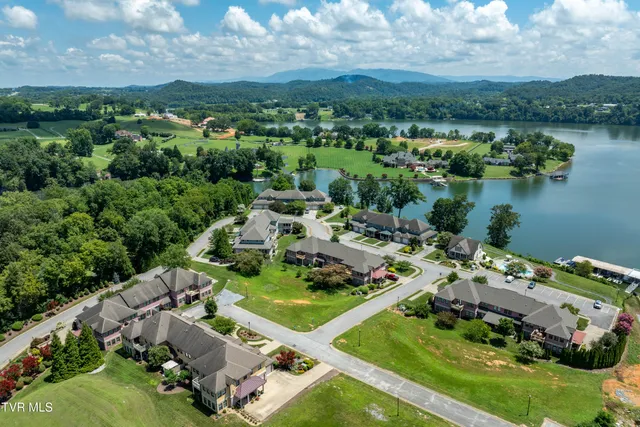 $399,900 | 130 Lookout Pointe, Unit 130, Johnson City, TN 37601