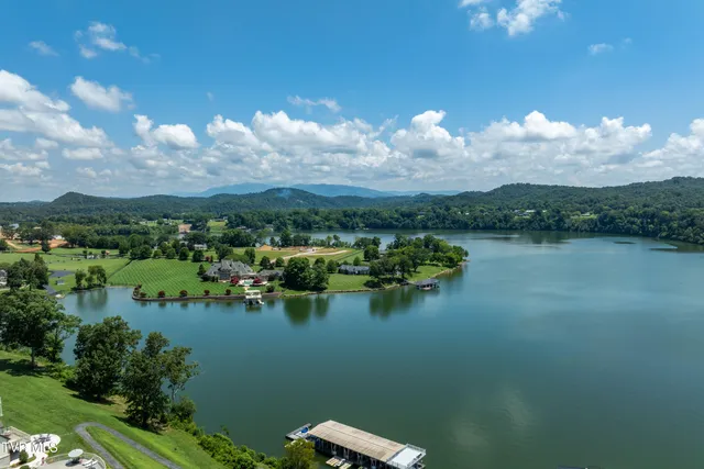 $399,900 | 130 Lookout Pointe, Unit 130, Johnson City, TN 37601