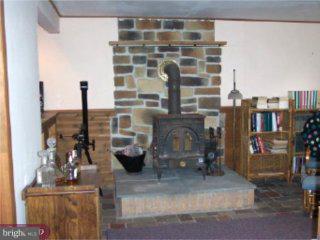 181 Green Hill Road Barto, PA 19504 - Photo 3 of 5 Gallery Image 3