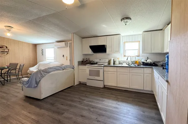$425,000 | 240 County Road 920, Mexia, TX 76667