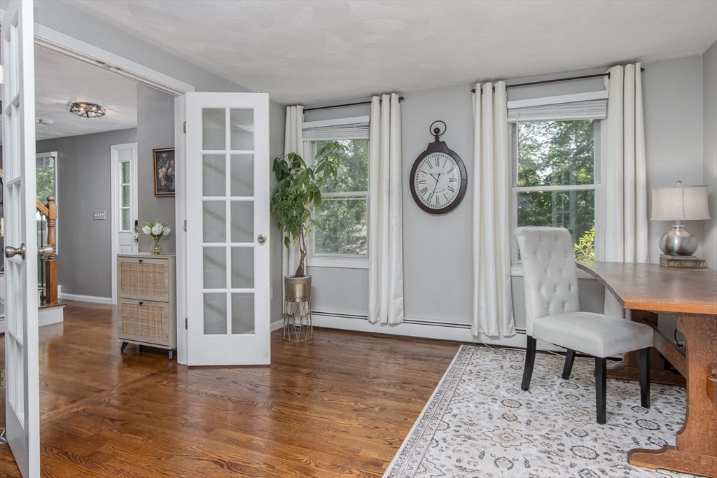 561 Old Dunstable Road Groton, MA 01450 - Photo 16 of 39
