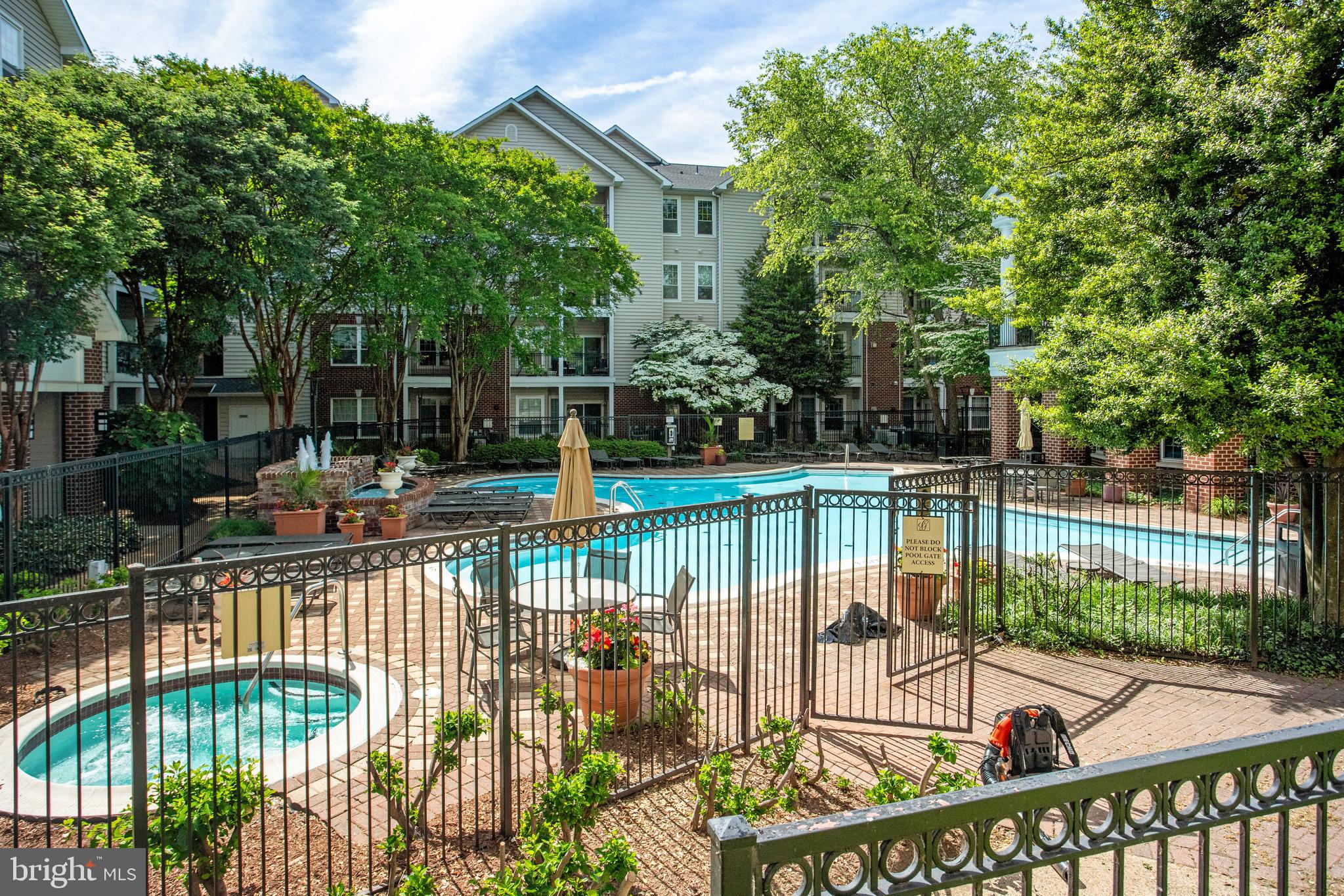1530 Spring Gate Dr., Unit 9308 McLean, VA 22102 - Photo 34 of 38 a view of a balcony