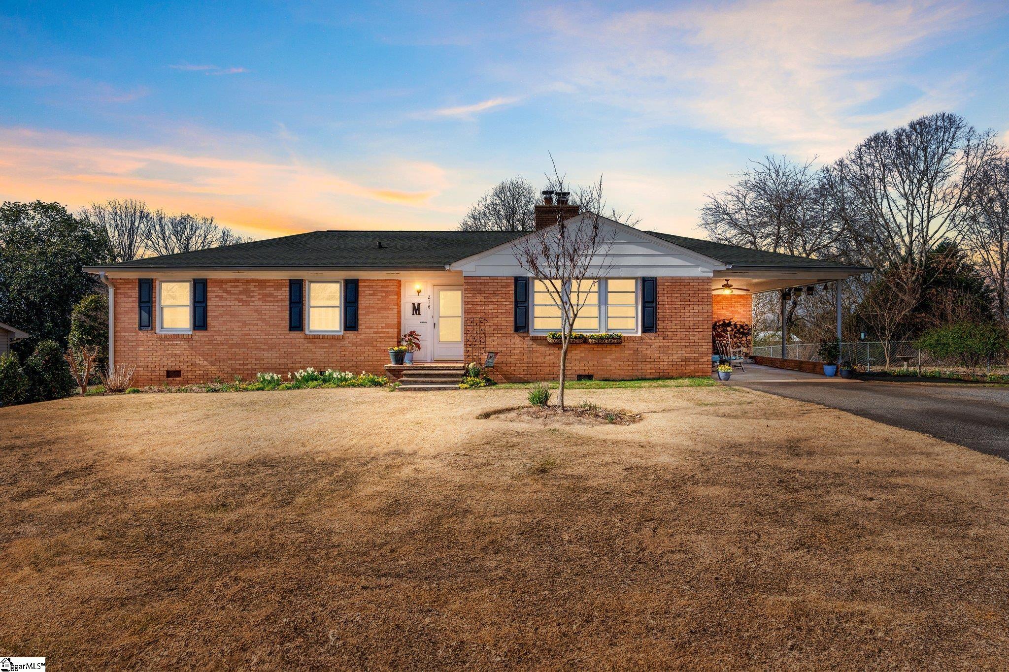 216 Highland Road Duncan, SC 29334 - Photo 1 of 23 Gallery Image 1