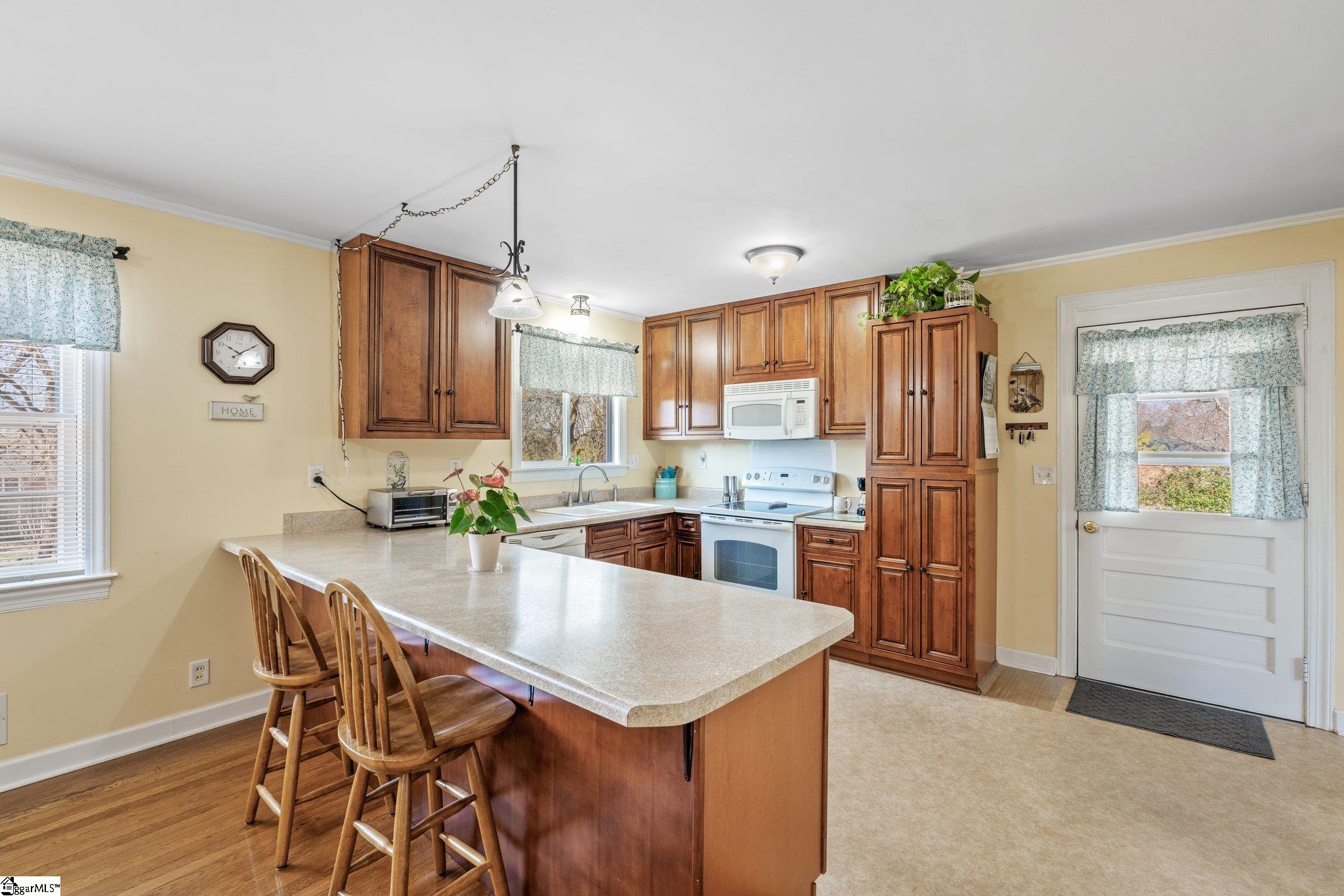 216 Highland Road Duncan, SC 29334 - Photo 5 of 23 Gallery Image 5