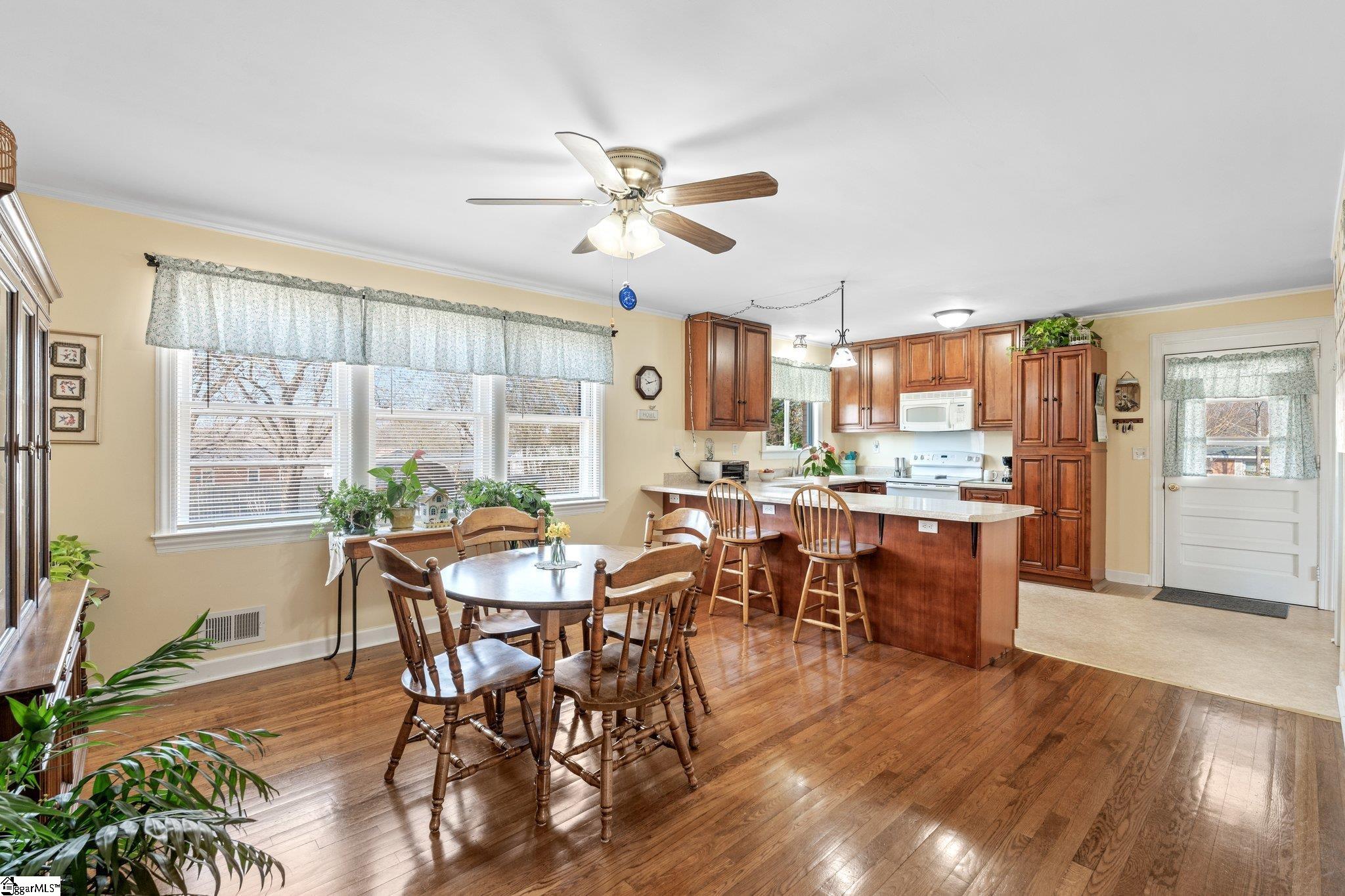 216 Highland Road Duncan, SC 29334 - Photo 9 of 23 Gallery Image 9