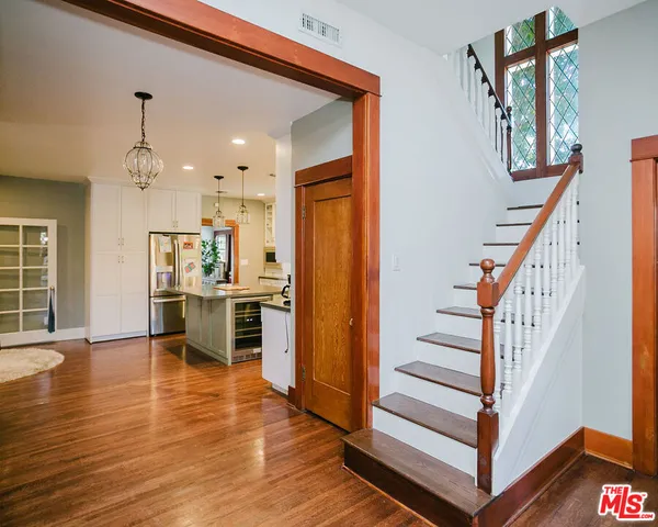 $8,820 | 13239 Addison Street, Sherman Oaks, CA 91423