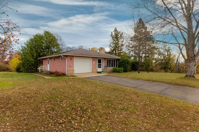 $235,000 | 510 9th Avenue Northeast, Brainerd, MN 56401