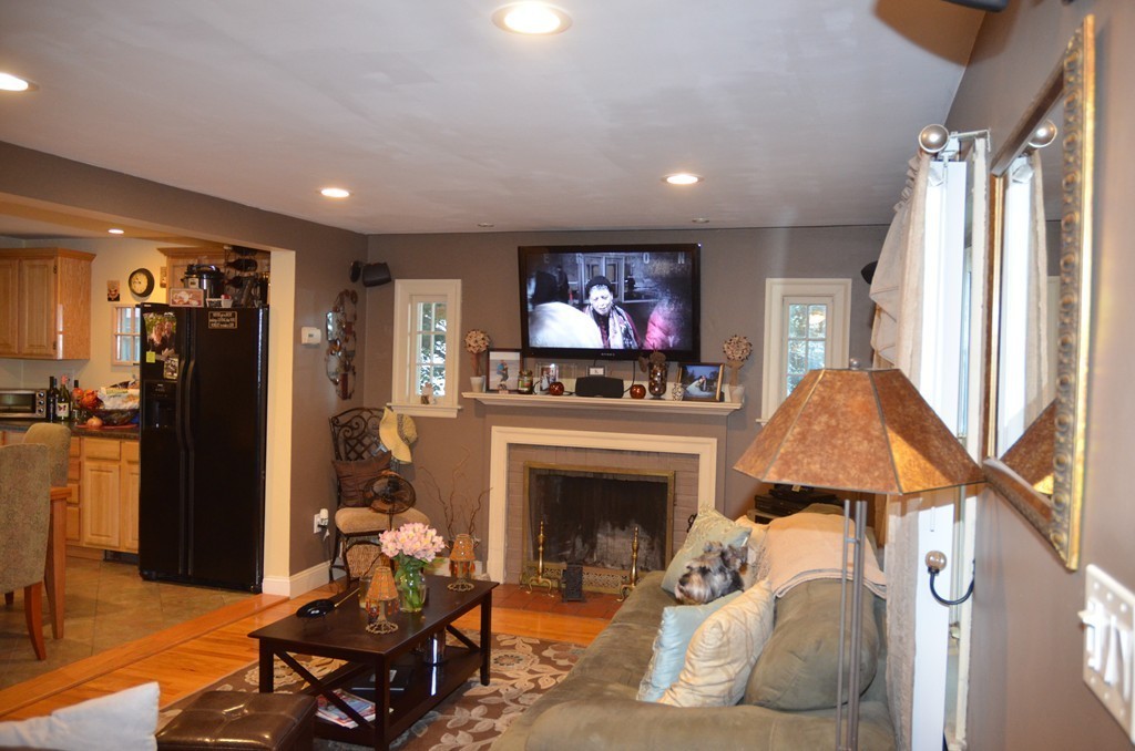 23 Curtis Road Saugus, MA 01906 - Photo 6 of 19 Gallery Image 6