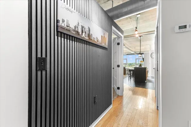 $399,000 | 100 West 5th Street, Unit 611, Royal Oak, MI 48067