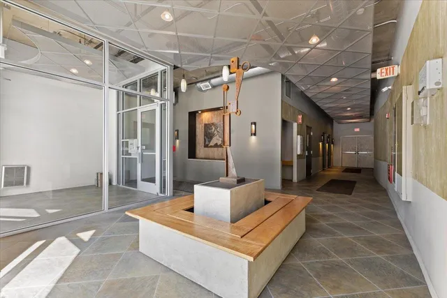 $399,000 | 100 West 5th Street, Unit 611, Royal Oak, MI 48067