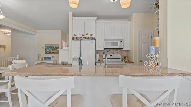 $500,000 | 275 Flynn Road, Unit 101, Lake Ozark, MO 65049