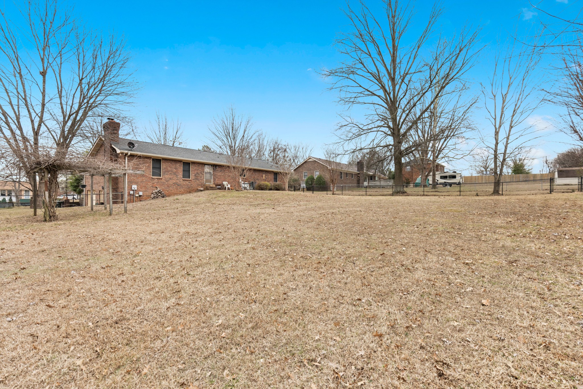 305 Mosley Drive Springfield, TN 37172 - Photo 5 of 38