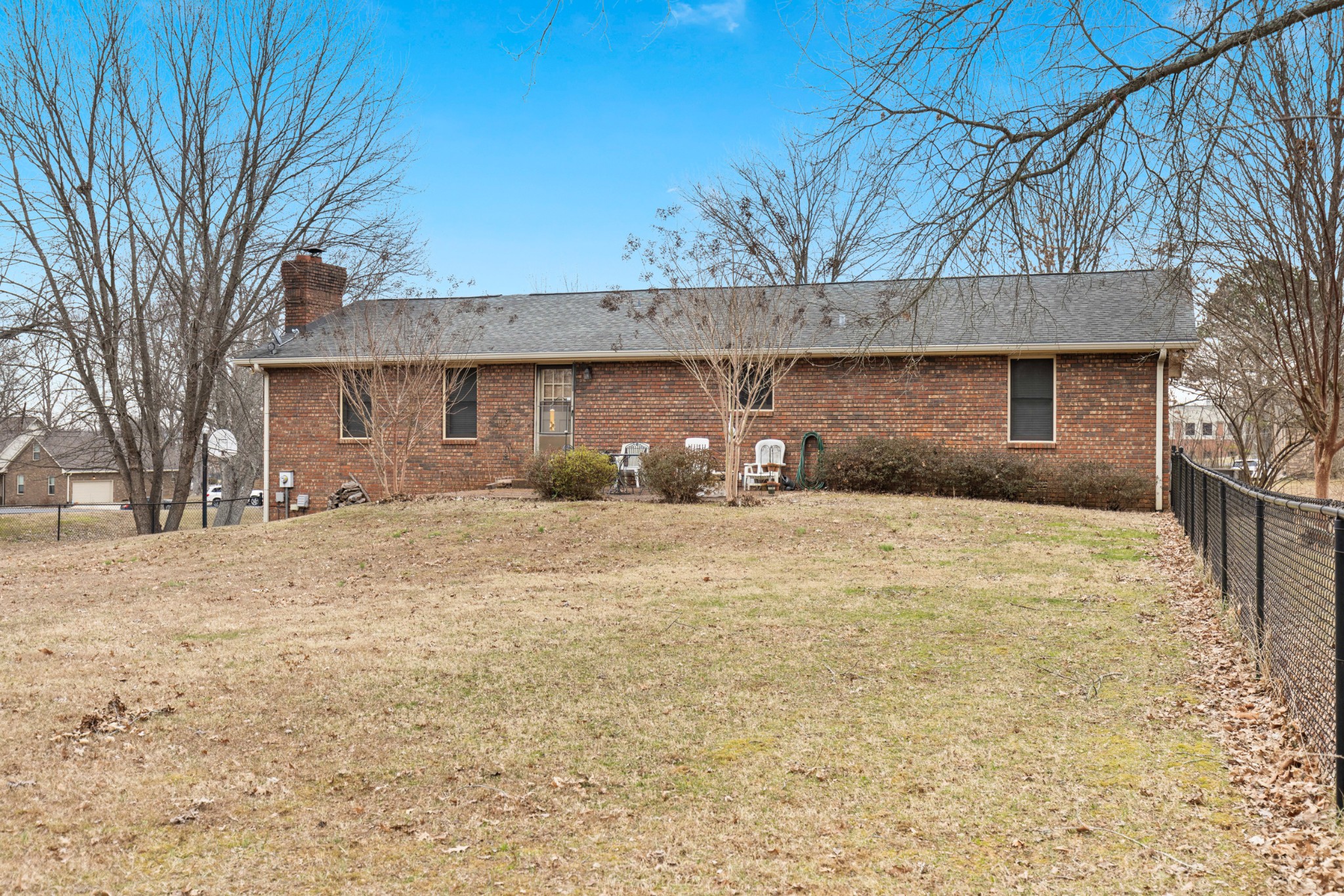 305 Mosley Drive Springfield, TN 37172 - Photo 7 of 38