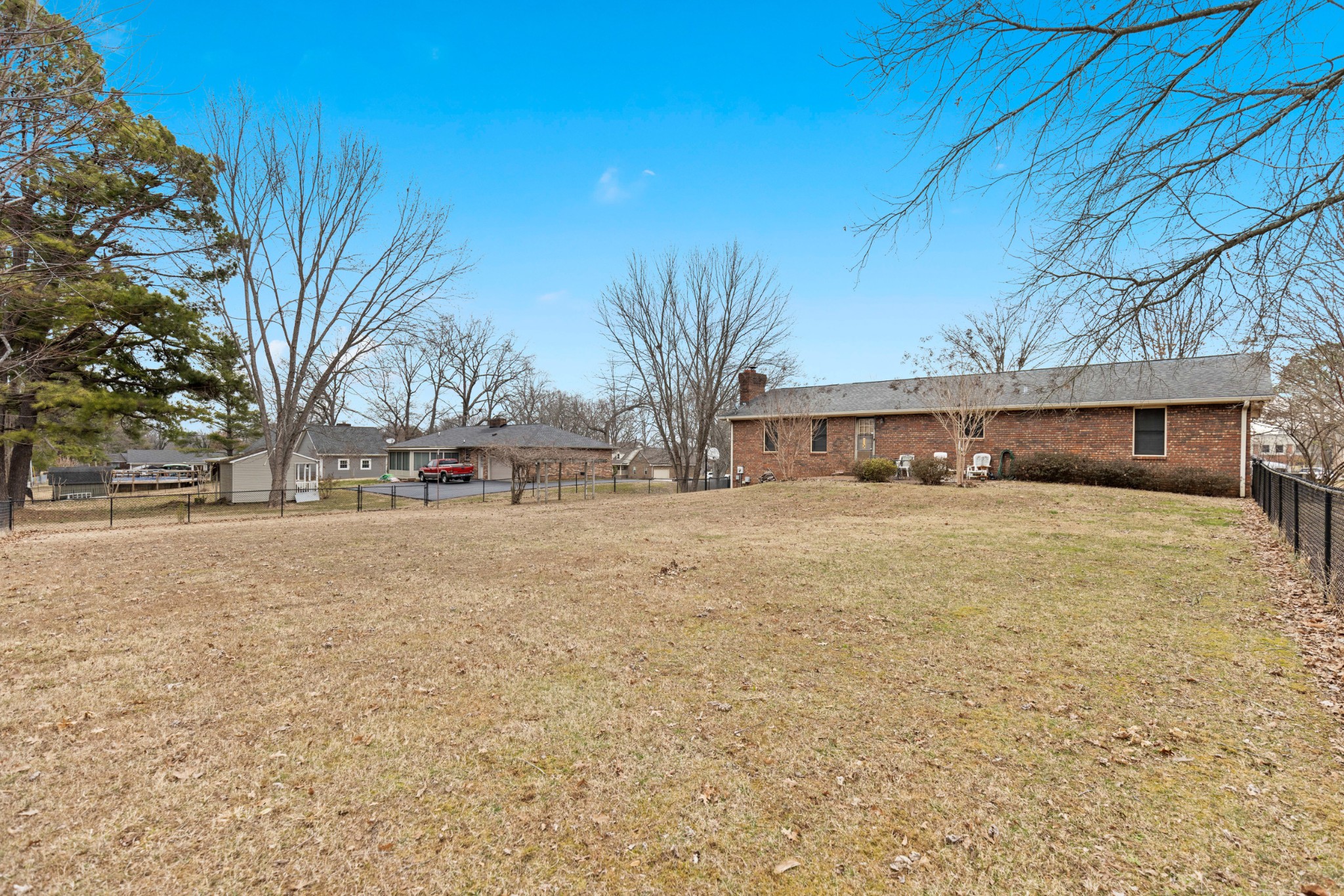 305 Mosley Drive Springfield, TN 37172 - Photo 8 of 38