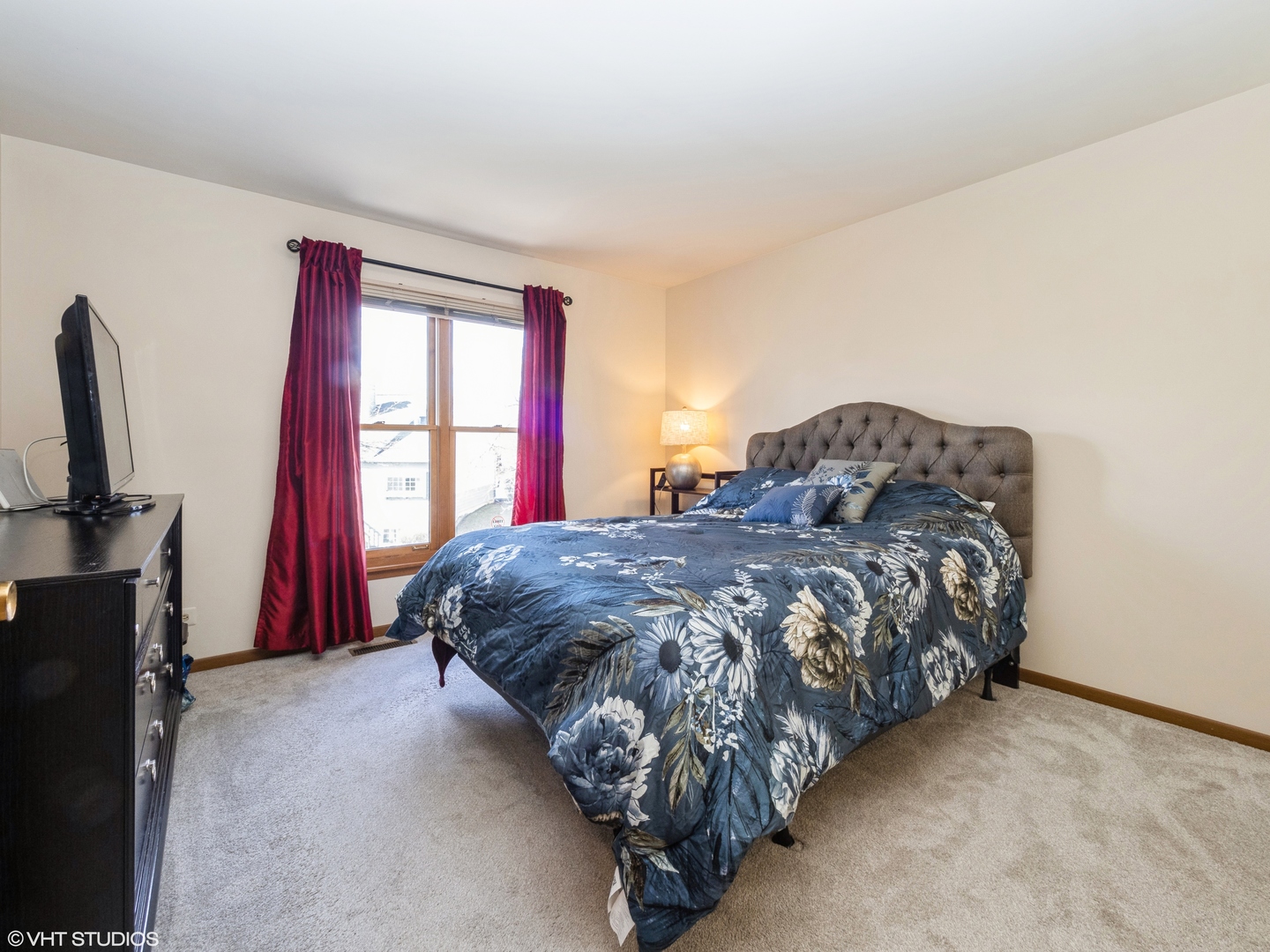 1096 Ridgefield Circle Carol Stream, IL 60188 - Photo 11 of 23 Gallery Image 11