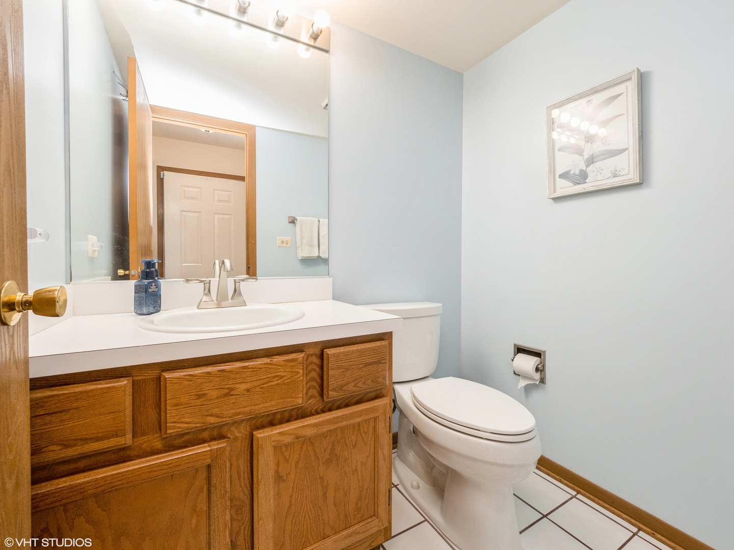 1096 Ridgefield Circle Carol Stream, IL 60188 - Photo 10 of 23 Gallery Image 10