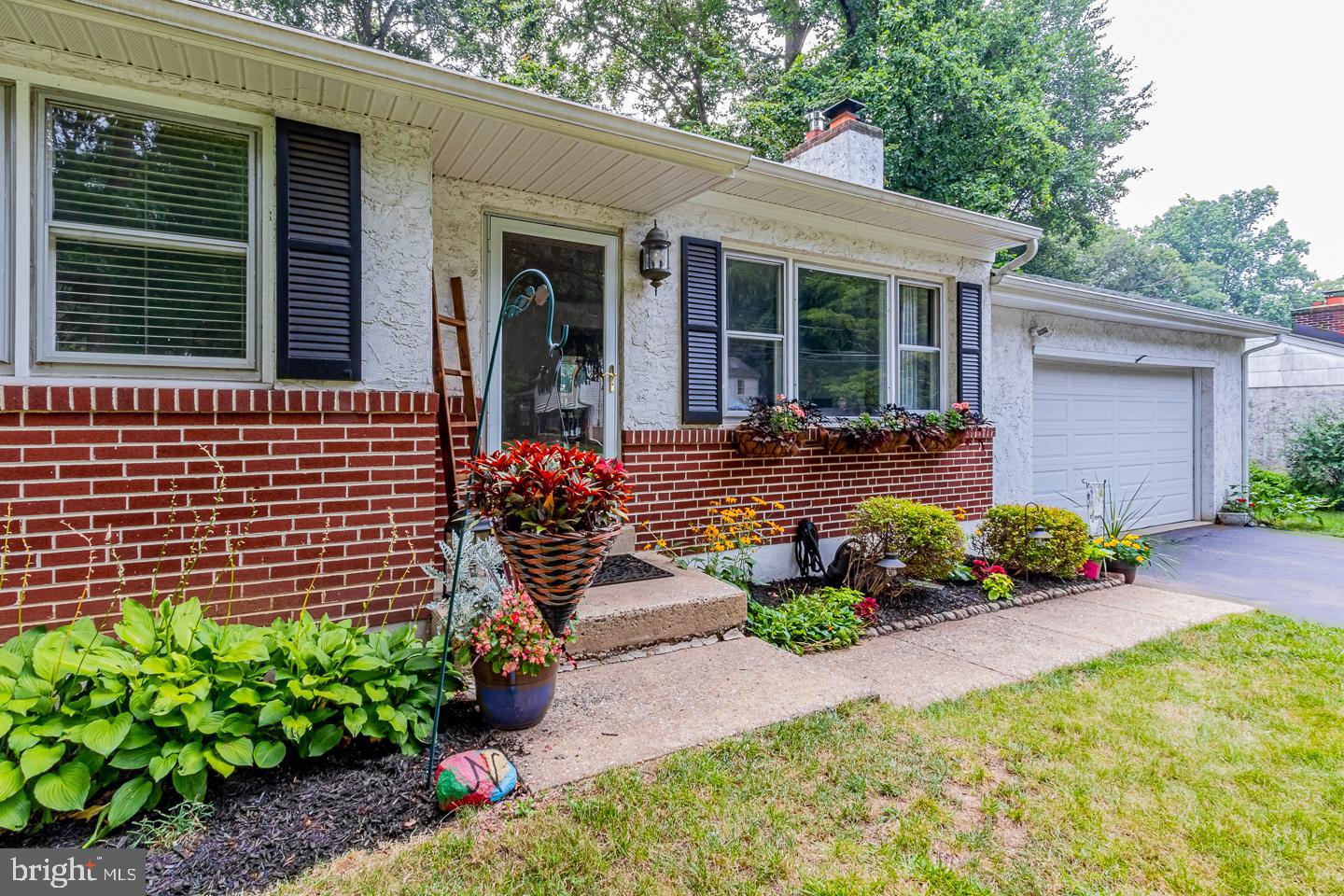 1206 Sylvan Road West Chester, PA 19382 - Photo 3 of 31 Gallery Image 3