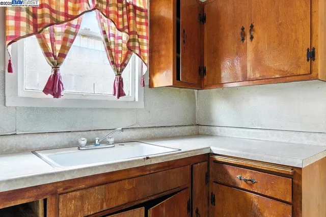 $589,000 | 1717 Hibbard Street, Alameda, CA 94501