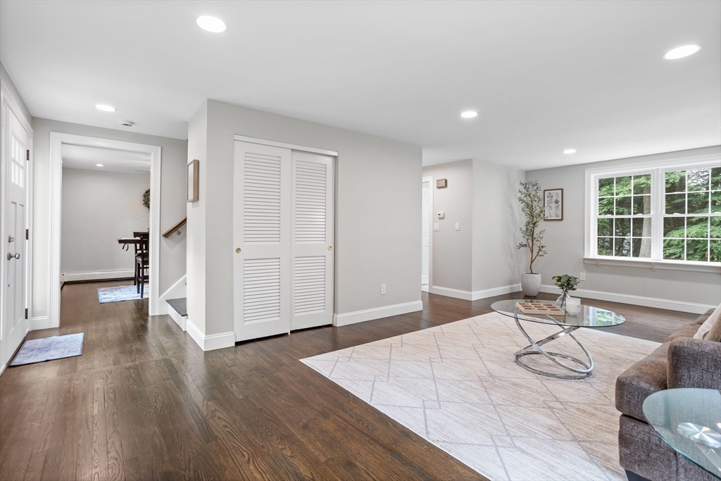 30 Cathy Road Chelmsford, MA 01824 - Photo 3 of 29 Gallery Image 3