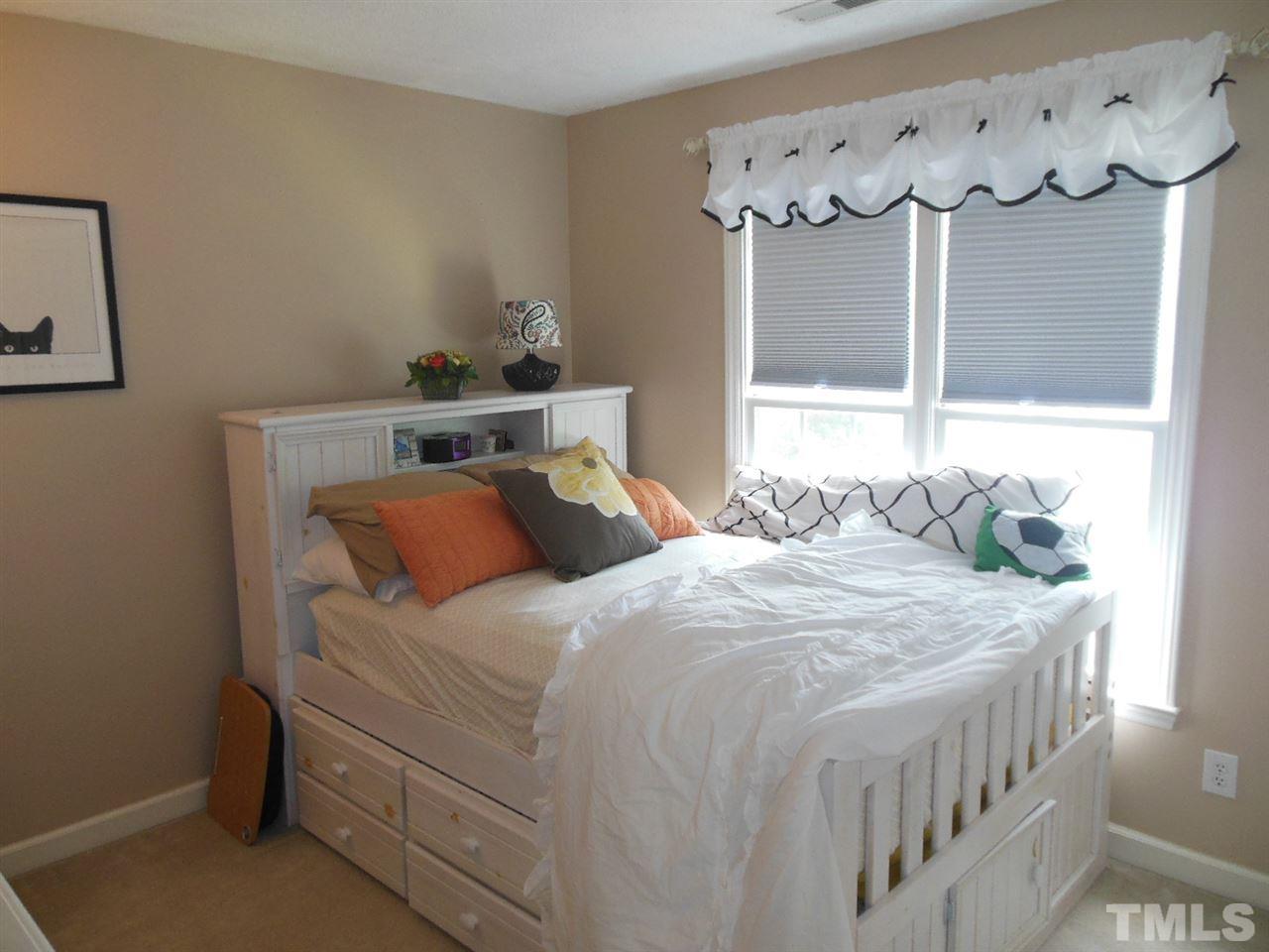 5205 Camfirth Way Raleigh, NC 27613 - Photo 8 of 11