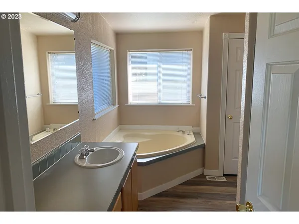$299,000 | 802 South Engleside Avenue, Joseph, OR 97846